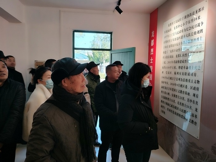 五老赴江宁龙都抗日烈士牺牲纪念馆参观学习_20240112100934 (3).jpg