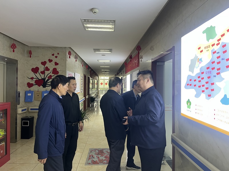 区老年教育协会调研麒麟街道袁家边老年学校基层优质老年大学（学校）建设_20240419123250 (6).jpg